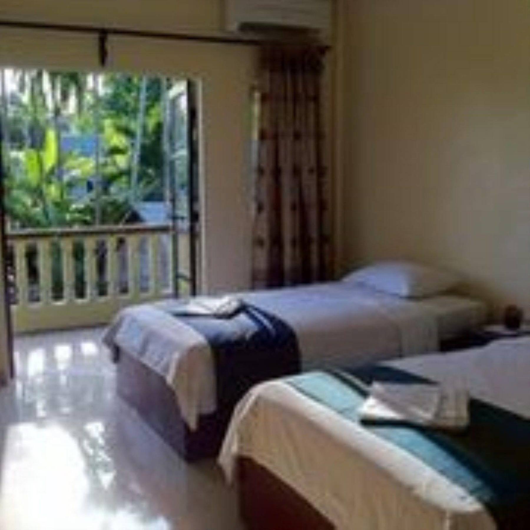 Sakal Guesthouse Restaurant & Bar Sihanoukville Exterior photo